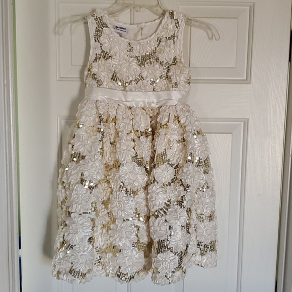 Dress - Picture 1 of 3